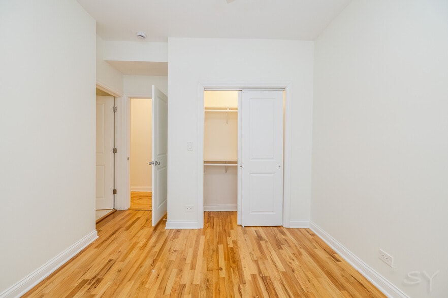 More Photos Of 6711 S Paxton Ave, Chicago Multifamily For Sale