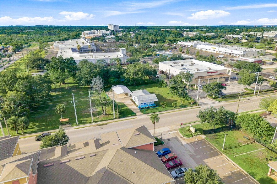More Photos Of 112 E Martin Luther King Jr Dr, Tarpon Springs Office For Sale