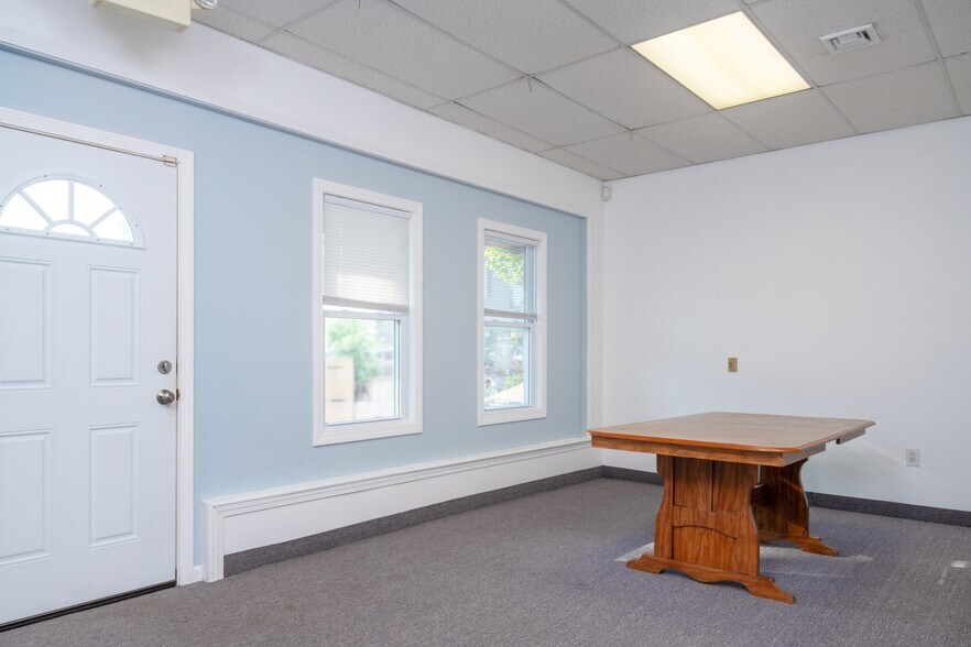 More Photos Of 50 East St, Franklin Loft Creative Space For Sale