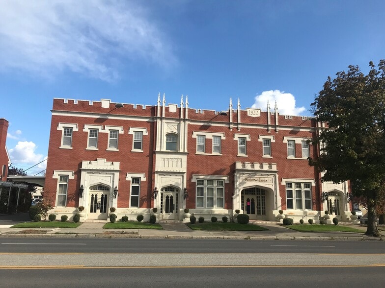 More Photos Of 1306 N Monroe St, Spokane Apartments For Sale