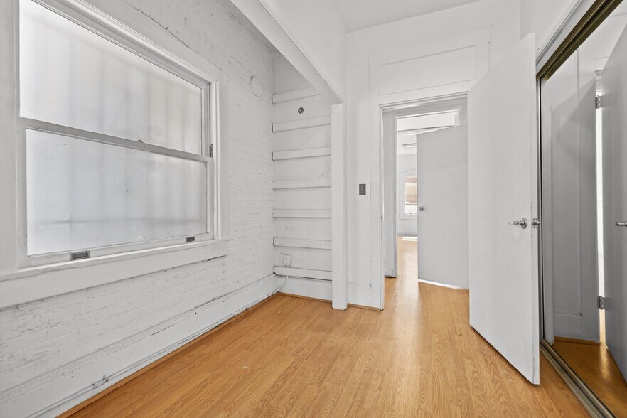 More Photos Of 2917-2921 Main St, Santa Monica Storefront Retail Office For Lease