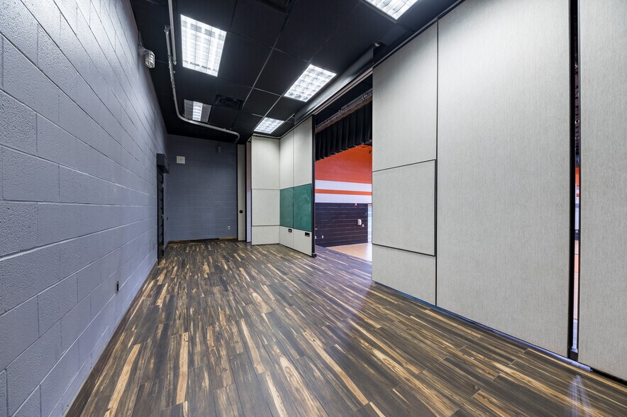 More Photos Of 145 School Rd, Mount Morris Office For Sale