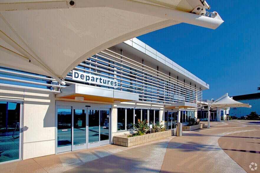 More Photos Of 2100 Palomar Airport Rd, Carlsbad Unknown For Lease