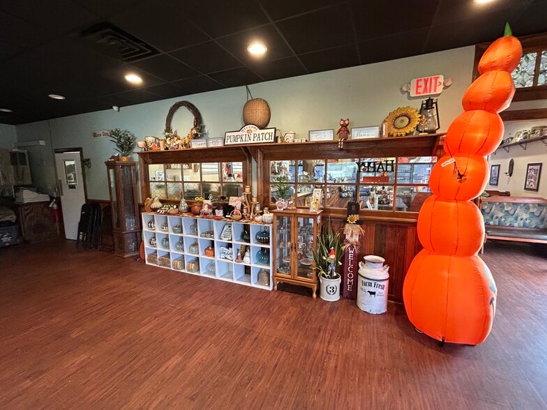 More Photos Of 8291 Savannah Hwy Hwy, Norway Restaurant For Sale