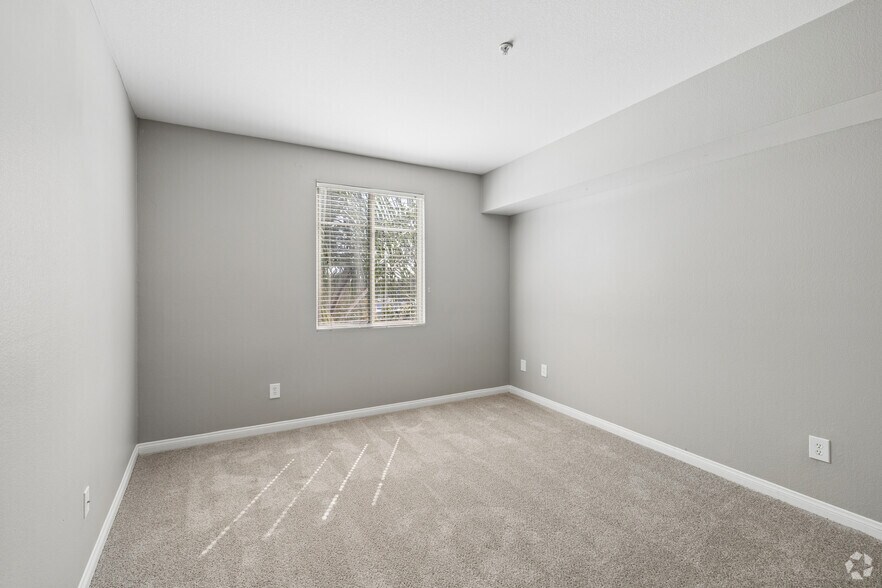 More Photos Of 5395 Napa St, San Diego Apartments For Lease