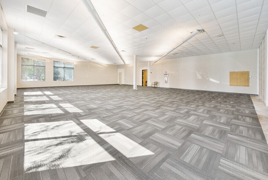 More Photos Of 200 N Richard Jackson Blvd, Panama City Beach Office For Sale