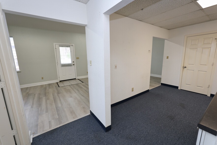 More Photos Of 6511 Stewart Rd, Galveston Office For Lease