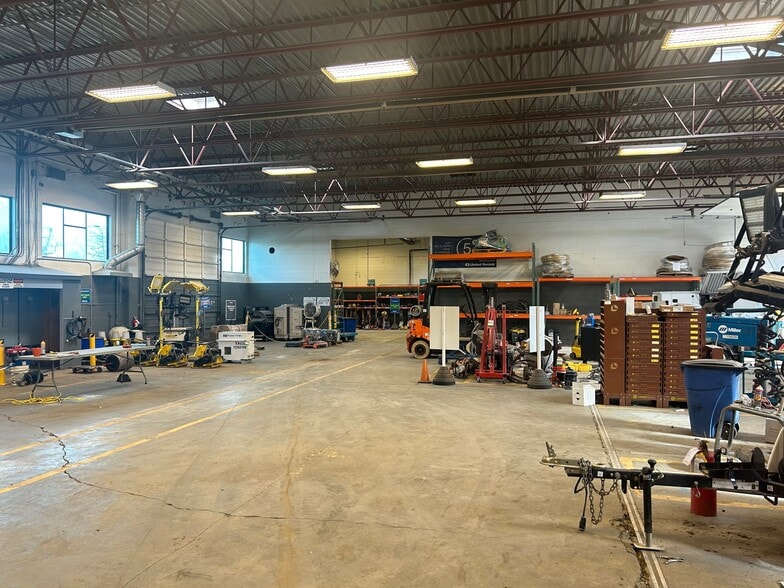 More Photos Of 10088 Grace Rd, Surrey Warehouse For Sale