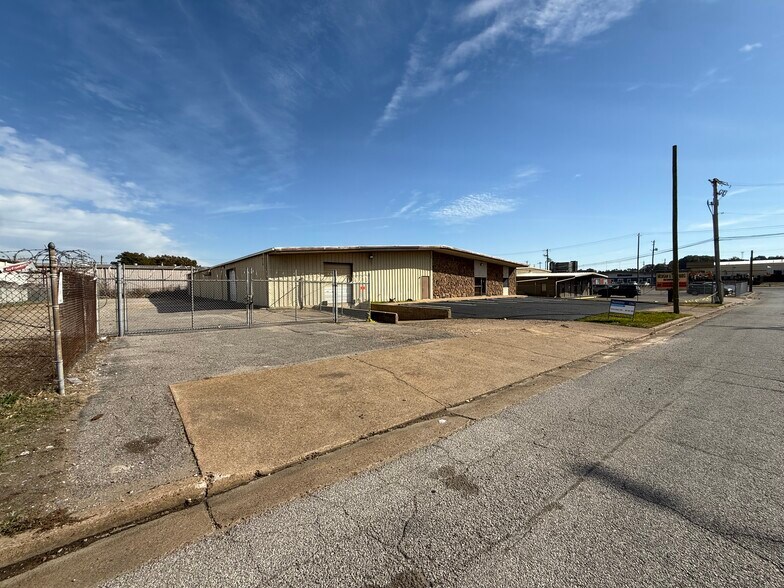 Primary Photo Of 4068 Hatcher Cir, Memphis Warehouse For Lease