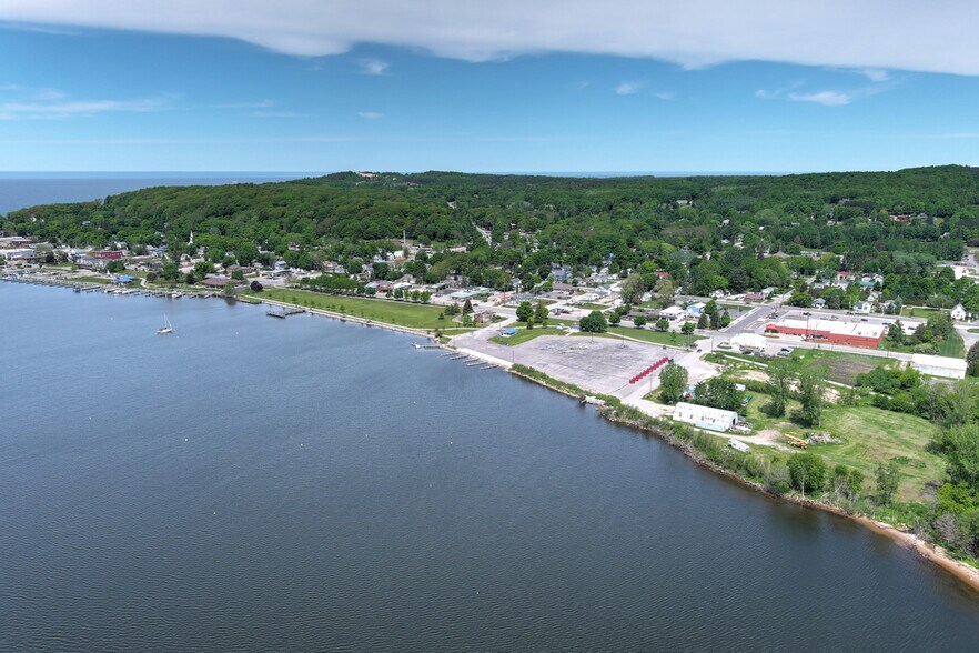 More Photos Of 903-905 Main St, Frankfort Land For Sale
