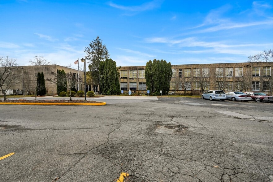 More Photos Of 15 Alliance St, New Philadelphia Rehabilitation Center For Sale