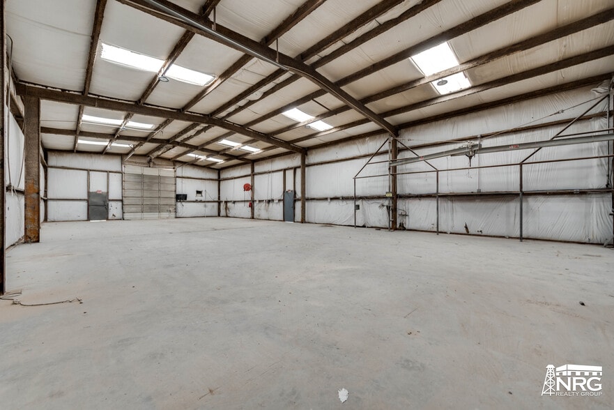 More Photos Of 6700 I-20, Midland Warehouse For Lease