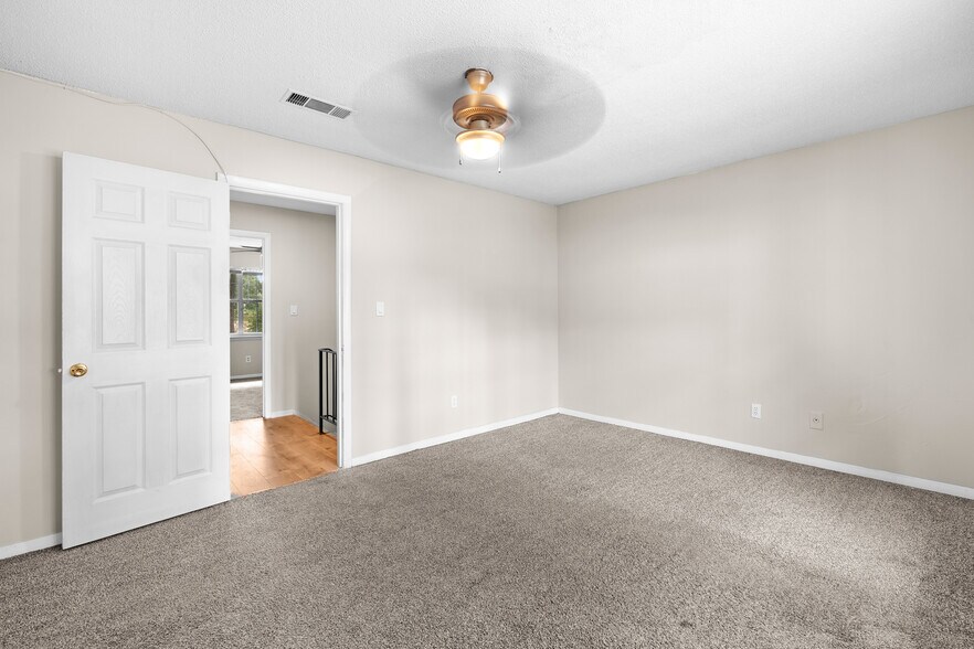 More Photos Of 7234 Tara Blvd, Jonesboro Apartments For Sale
