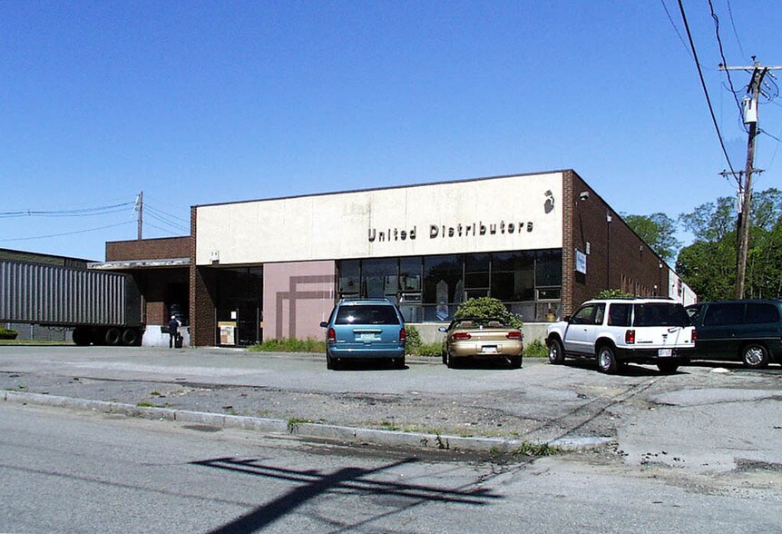 More Photos Of 20 Terry Ave, Burlington Service For Sale