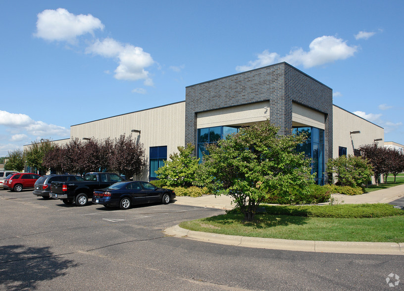 Primary Photo Of 711 N Hale Ave, Saint Paul Light Manufacturing For Sale