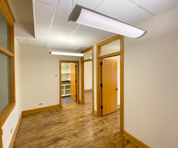 More Photos Of 53 W Jackson Blvd, Chicago Office For Lease