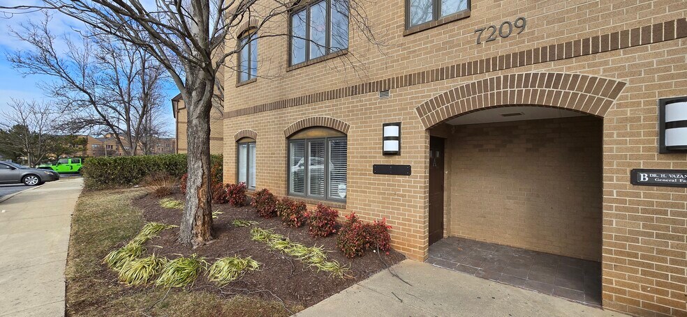 More Photos Of 7201-7211 Hanover Pky, Greenbelt Office Residential For Lease