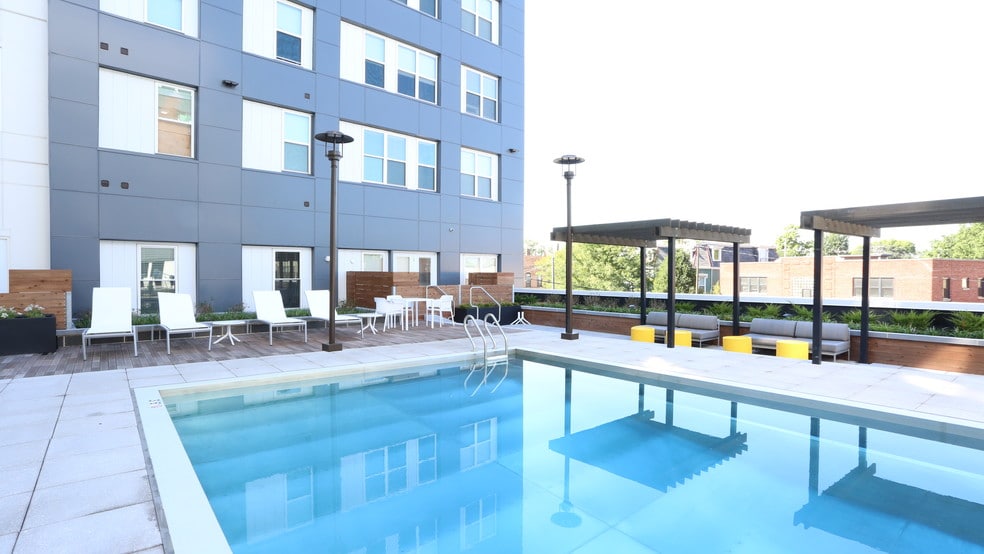 More Photos Of 1400 N High St, Columbus Apartments For Lease