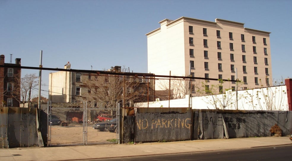 More Photos Of 638-642 Sackett St, Brooklyn Land For Lease