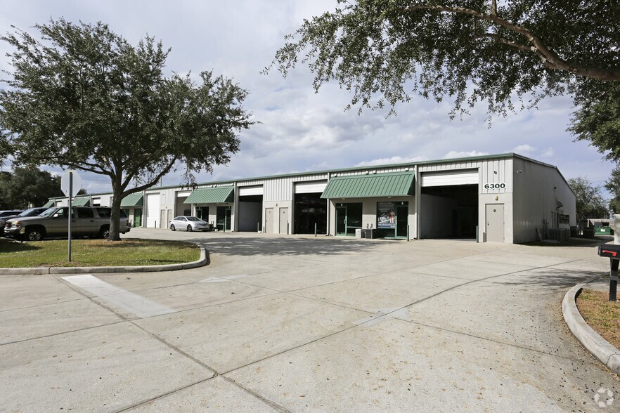 More Photos Of 6300 Tower Ln, Sarasota Warehouse For Lease