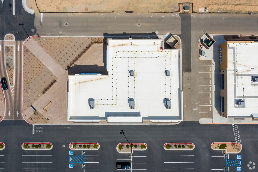 More Photos Of 7820 Enchanted Hills NE, Bernalillo Unknown For Lease