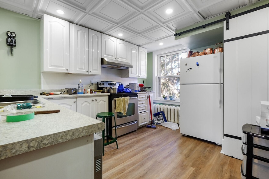 More Photos Of 1031 Carling Av, Ottawa Apartments For Sale