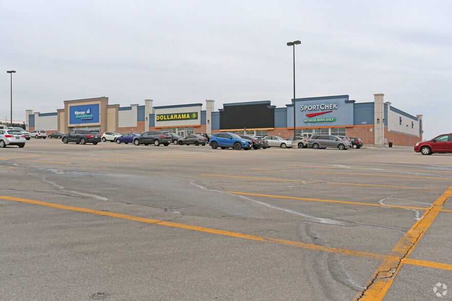 More Photos Of 3455-3549 Wyecroft Rd, Oakville Unknown For Lease