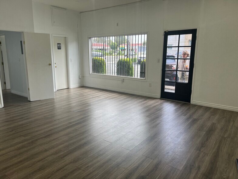 More Photos Of 1051 N Citrus Ave, Covina Freestanding For Sale