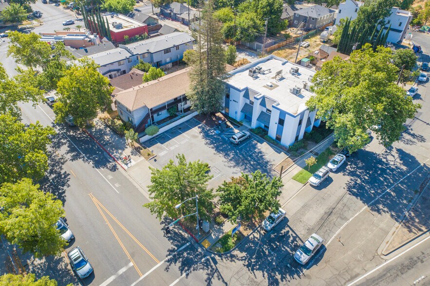 More Photos Of 3000 T St, Sacramento Office For Lease
