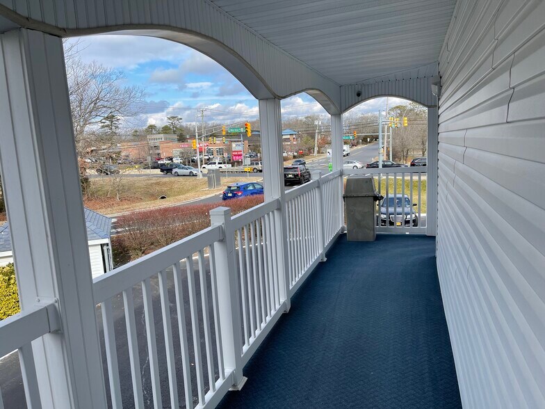 More Photos Of 633 White Horse Pike, Absecon Hotel For Sale