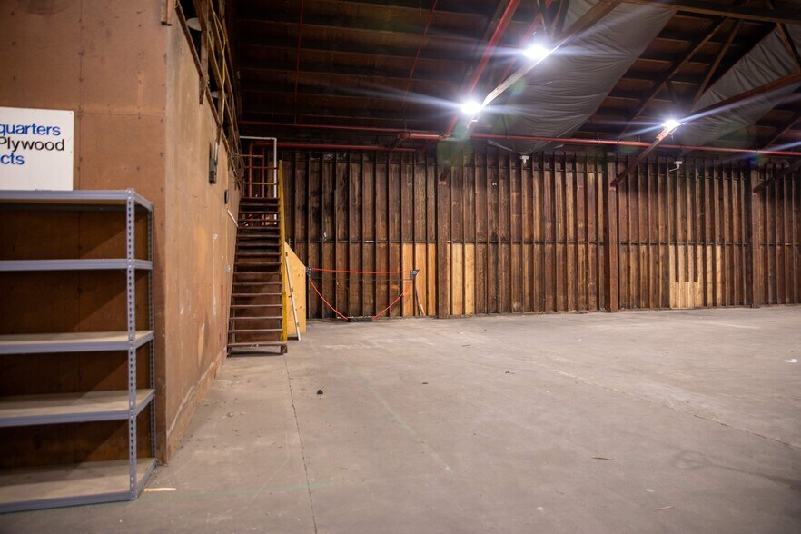 More Photos Of 8506 Potts Ln, Seaford Manufacturing For Lease