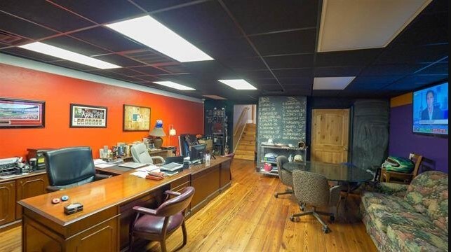 More Photos Of 124 E Austin St, Jefferson Restaurant For Sale