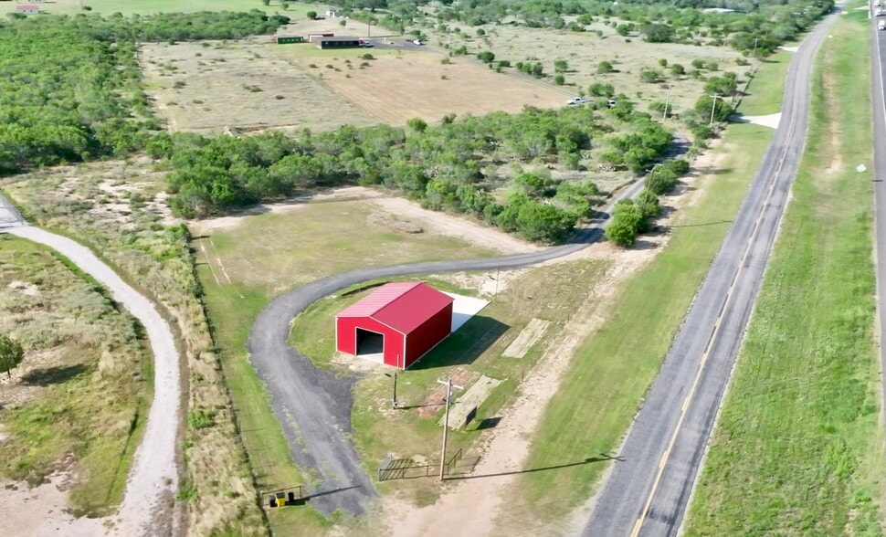 Primary Photo Of 14951 Interstate 35 Expy, Moore Flex For Sale