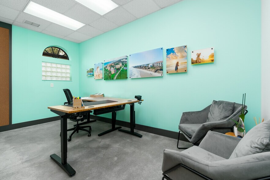 More Photos Of 223 N Causeway, New Smyrna Beach Medical For Sale