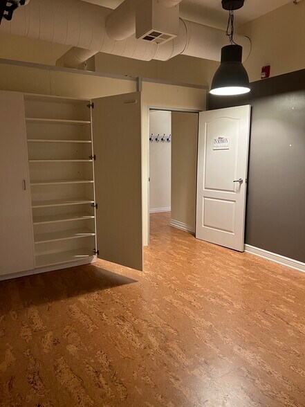 More Photos Of 8401 N Ivanhoe St, Portland Loft Creative Space For Lease