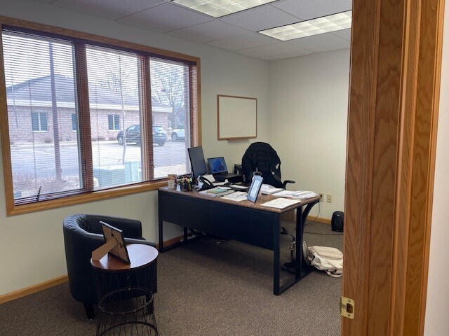 More Photos Of 1883 NW Station Pky, Andover Office For Sale