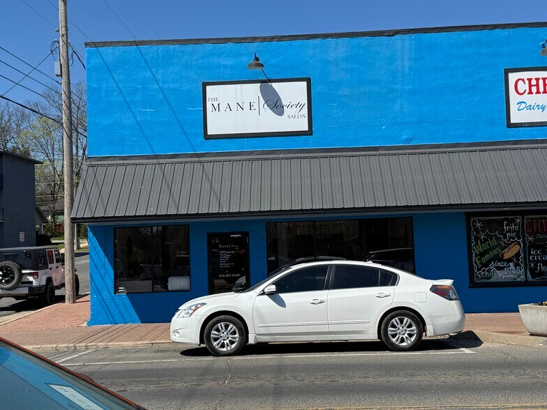 More Photos Of 401 N Muskogee Ave, Tahlequah General Retail For Lease