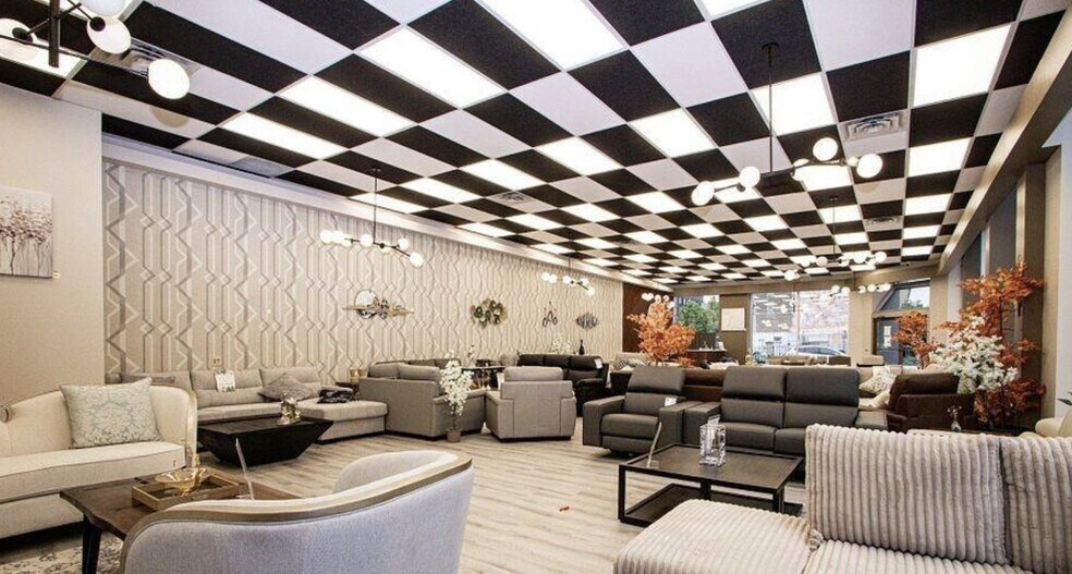 More Photos Of 217 King St, London Storefront For Lease