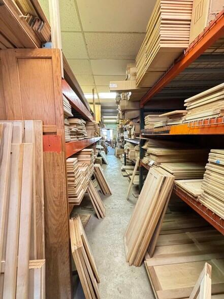 More Photos Of 305 Main St, Shirley Storefront For Sale