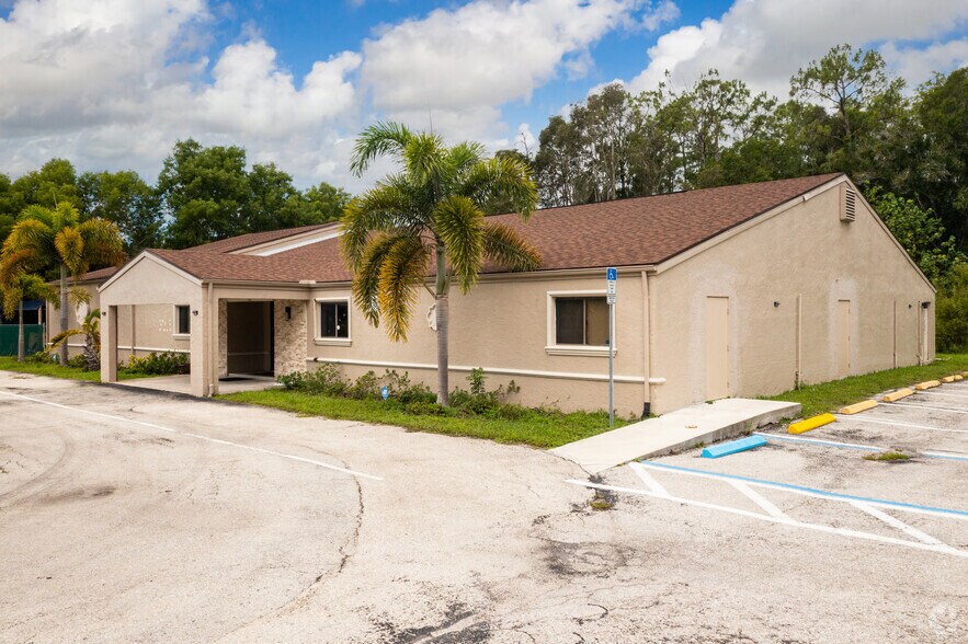 Primary Photo Of 13410 Shire Ln, Fort Myers Specialty For Sale