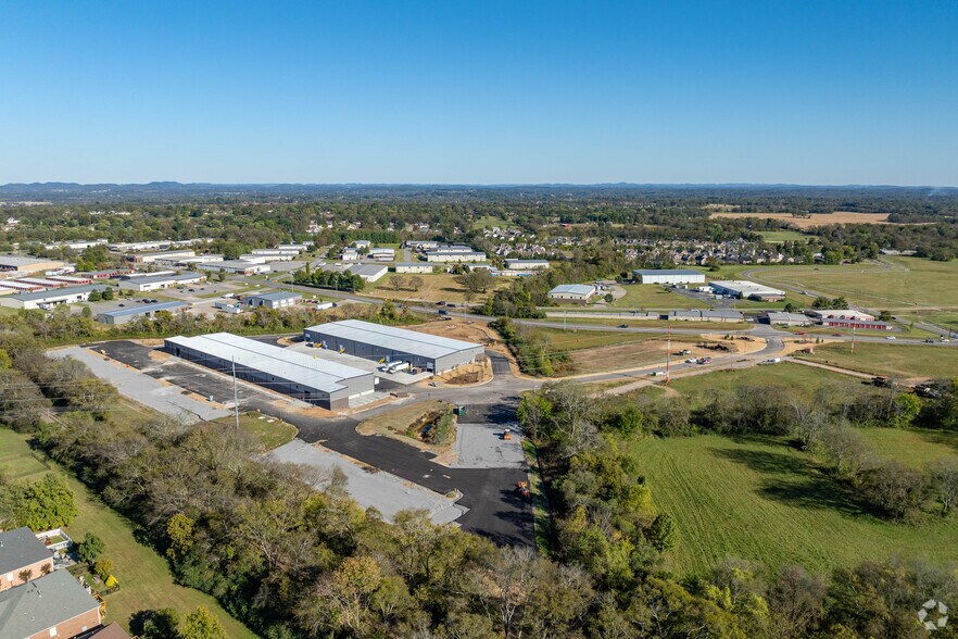 More Photos Of 815 Aviation Ln, Gallatin Unknown For Lease