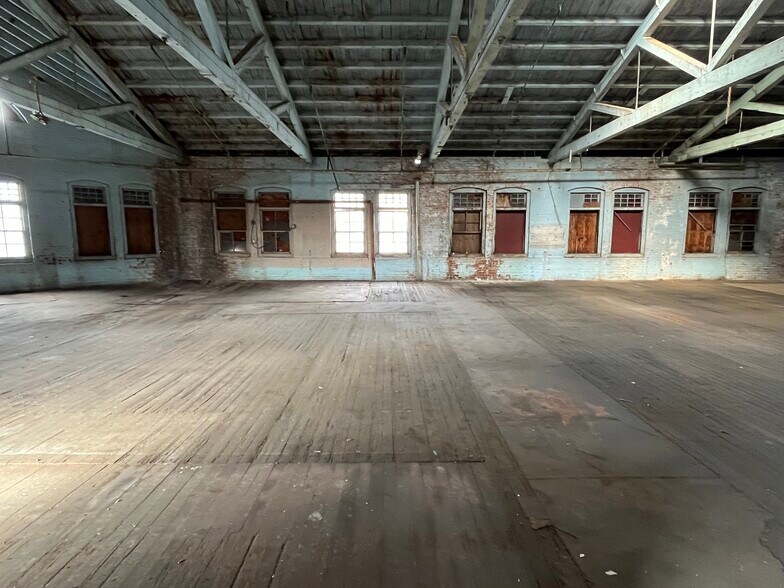More Photos Of 200-202 River St, Paterson Industrial For Sale
