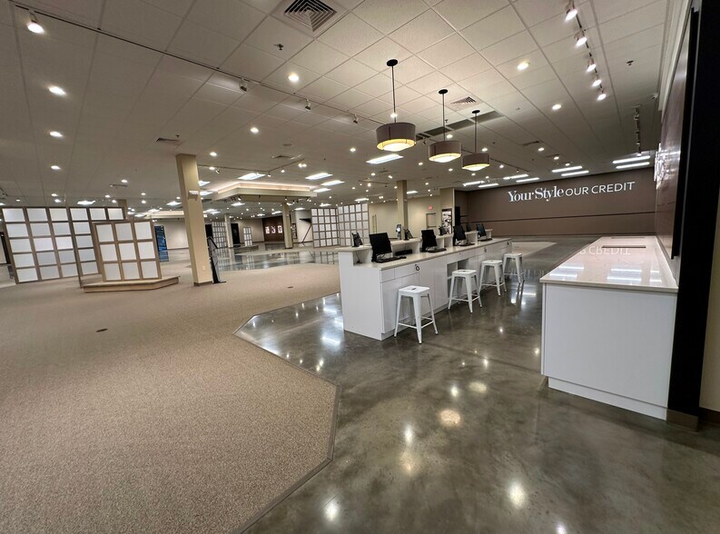 More Photos Of 4610 Clyde Morris Blvd, Port Orange Freestanding For Sale