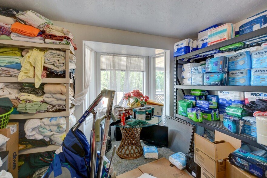 More Photos Of 625 Barbara Drive, Grants Pass Assisted Living For Sale