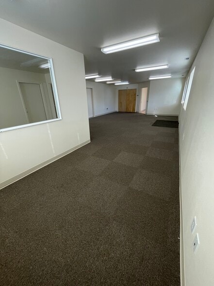 More Photos Of 102 W Clark St, Medford Warehouse For Lease