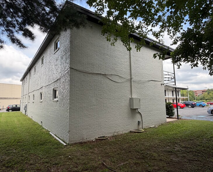 More Photos Of 5541 Parliament Dr, Virginia Beach Loft Creative Space For Sale