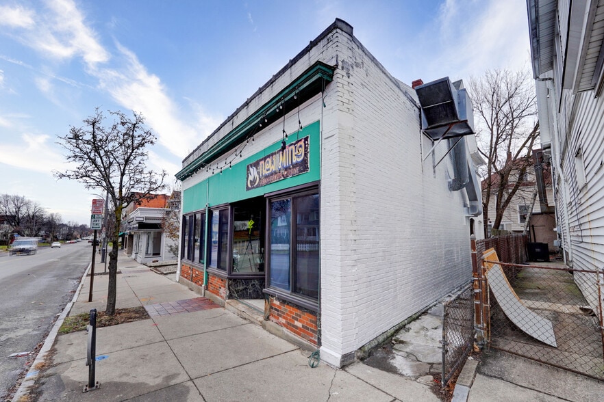 More Photos Of 1132 Monroe Ave, Rochester Freestanding For Sale