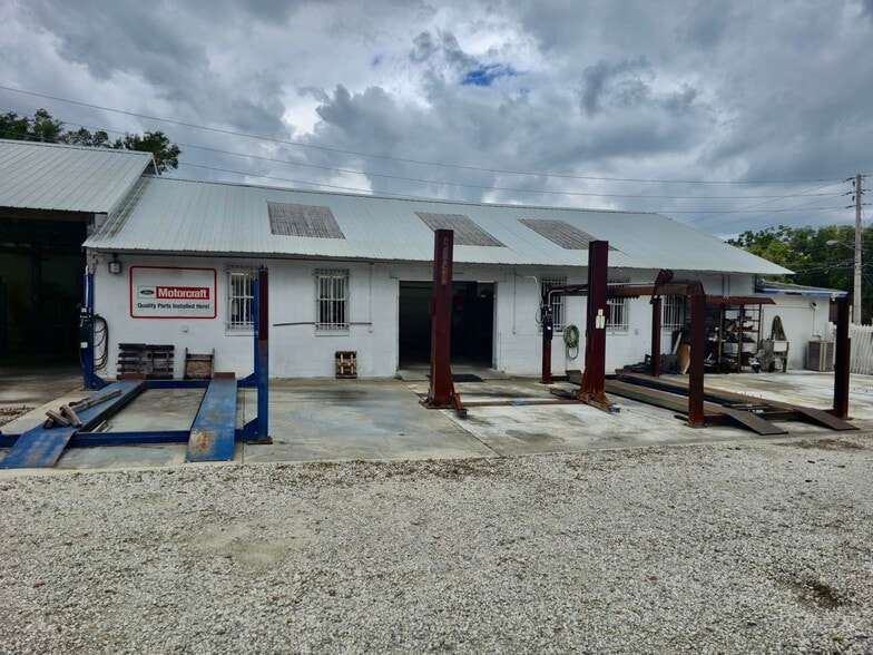 More Photos Of 1310 E 1st Ave, Mount Dora Auto Repair For Lease