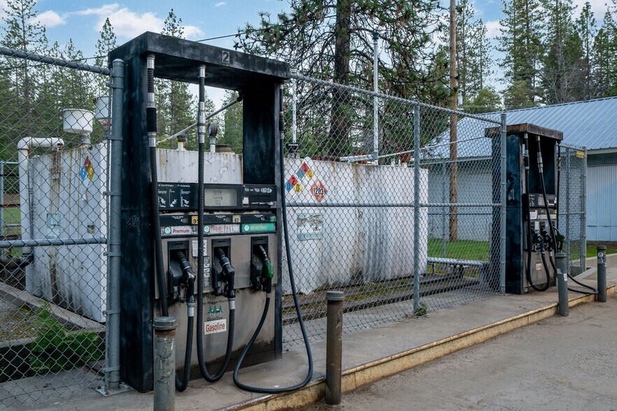 More Photos Of 16448 Highway 49, Camptonville General Retail For Sale