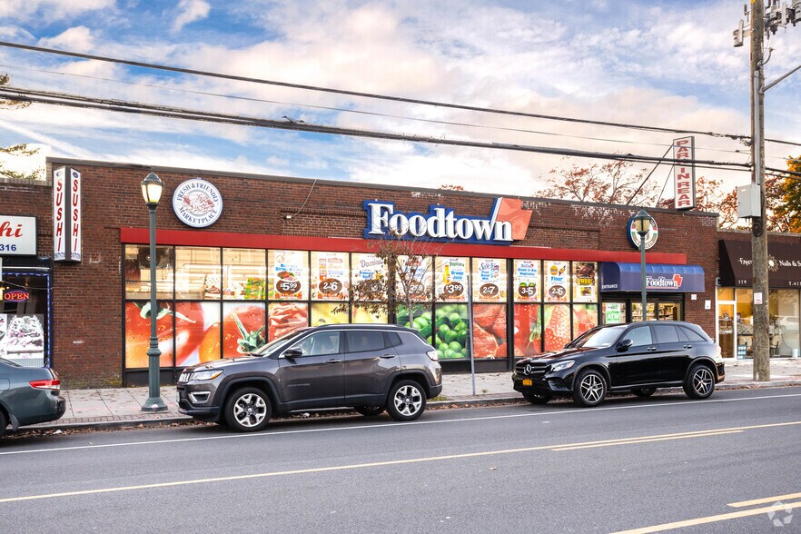 Primary Photo Of 361-385 Merrick Ave, Merrick Storefront For Lease